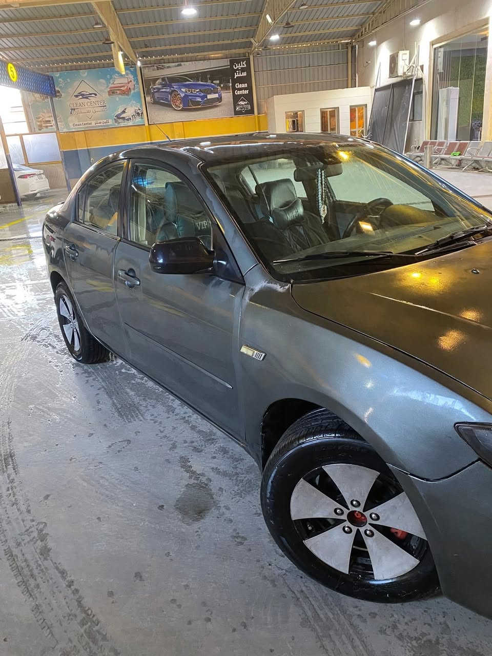 مازدا زوم 3 خليجي 2009 مصبوغه احزام ضرر باب خلفي خفيف مصلح وكدام خشم الجاملغ  بدون دواخل  الداخل كله جديد بيها جلاح اترايك للبصرة غراضها متوفره ورخيصه كير سعره 150$ محرك 450 عراقي السيارة جاهزه على آخر حبايه ما بيها نقص هزه بعدها جديده سنوية جديدة صدر جديد مسويلها ادامه باسمي رقم سليمانيه سعر 68 بيها مجال بسيط مكاني صلاح الدين بيجي ***********
