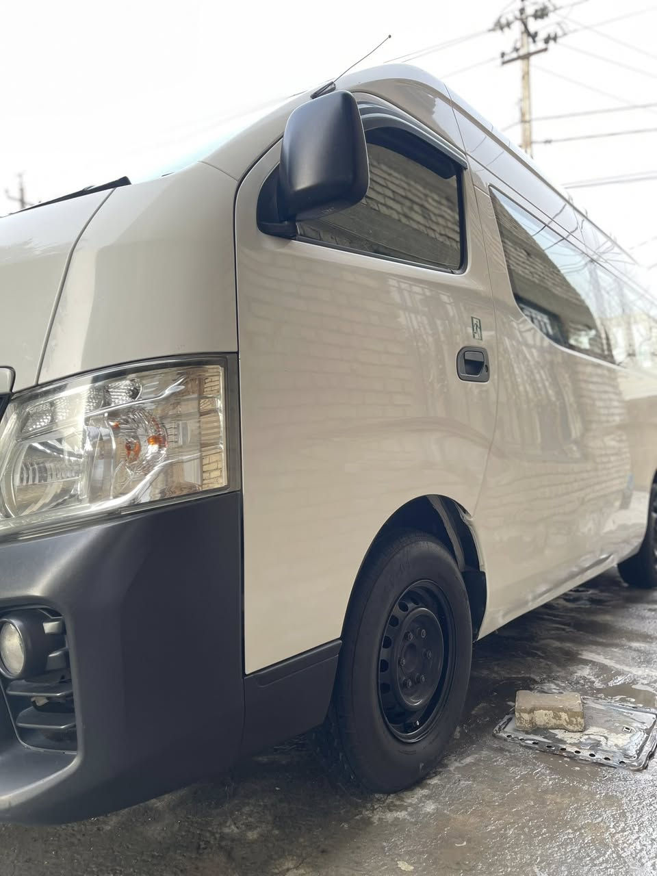 السلام عليكم ورحمة الله وبركاته                                        للبيع نيسان أورفان موديل 2019                                                       
باب كهربائي 
شاشة
صدر جديد 
زوج تايرات جديد 
بلكات ومجاول جديد
عبوة فيت بم جديد 
هزة 2026
السيارة جاهزة
نقص فقط غاز التبريد
بسمي تحويل مباشر 
السعر 245 وقابل للتفاوض 
للأستفسار ***********
مكان السيارة الدورة المهدية الثانية
