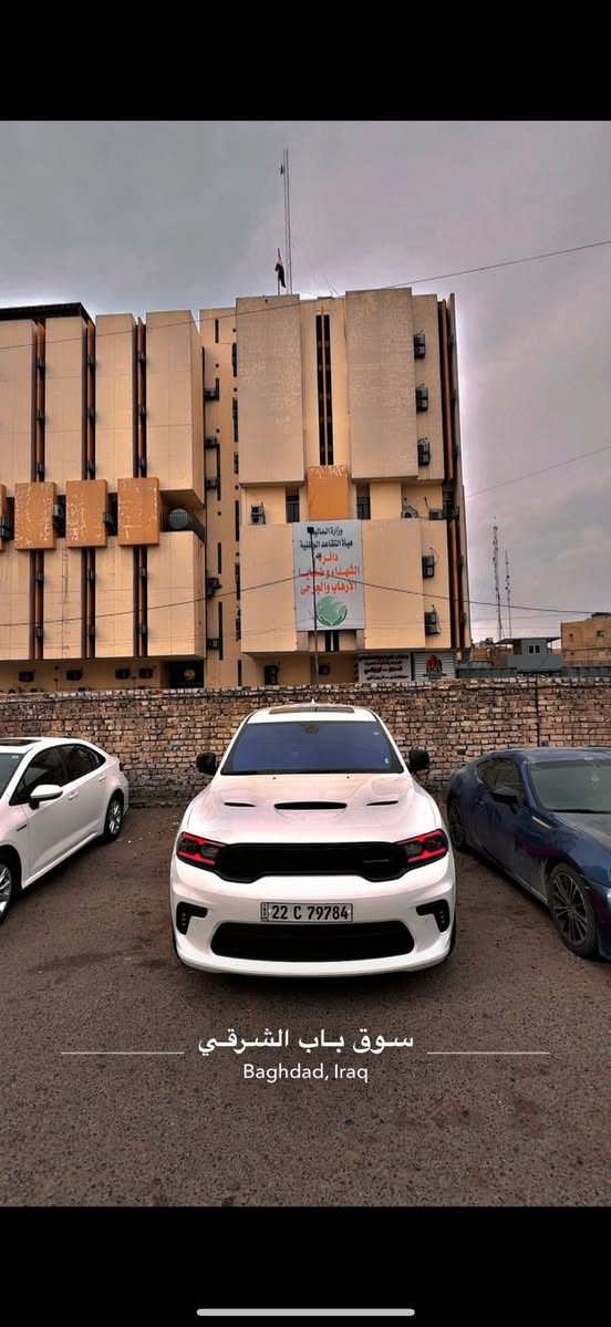 سلام عليكم 
دوج دورنكو 2021
مكينه 5700
المواصفات فول عده رادار
1- فتحه 
2-تحكمات ستيرن
3- كشنات تدفئه تبريد 
4- دركه D تدفئه تبريد 
5- شاحنه ذكي 
6- شاشه الجبيره
7-كشنات متصل 
8-تبريد امامي خلفي 
بعد بيها هواي مواصفات 
الإضافات 
عدسات اقوه شي بل سوك سعرهن 600 الف+ لدات متغير دبل بلوتوث + عين الشيطان 
ماشيه 80 
حادث السياره حافت البنيد والجاملغ عله شرط مكحلات لا بارد ولا شي بدون ايرباك بدون شاصي او لغد 

الرقم ‭0770 923 2643‬
