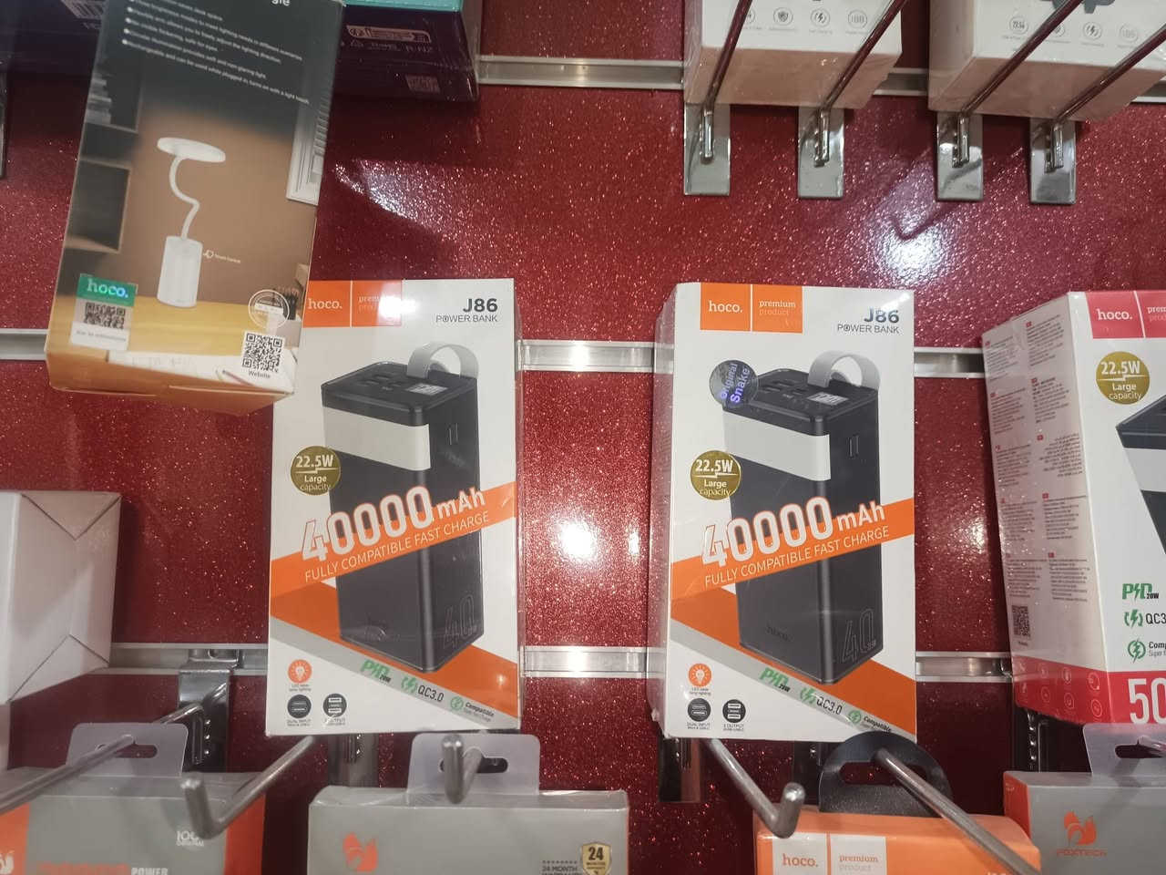 ★يعلن مركز القمه للموبايل ★
           عن توفر لدينا 
    😍شاحنات وبور بنك😍
          بسعر مناسب جدا 😱
    ضمان لمده سنه كامله 🤩

عنوان المحل بلدروز شارع المسعوديه اسم المحل القمه للموبايل 
  🤩  ملاحظه يوجد خدمه توصيل محافظات 🤩


**إذا كنت صاحب هذا الإعلان وتريد حذفه لأي سبب، رجاءا أرسل رسالة إلى الدعم الفني**