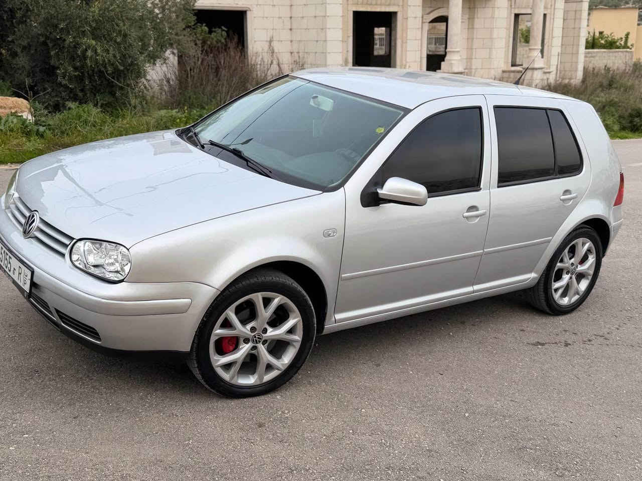 فولكسفاغن جولف مديل 2002
جير اتماتيك 
مطور 1600 SR 
(جير ماطور 2011) بحاله ممتازه 
السياره فحص ممتاز 👌 
تامين ترخيص ساري المفعول 
البيع نقدا 
امكانية البدل


**إذا كنت صاحب هذا الإعلان وتريد حذفه لأي سبب، رجاءا أرسل رسالة إلى الدعم الفني**