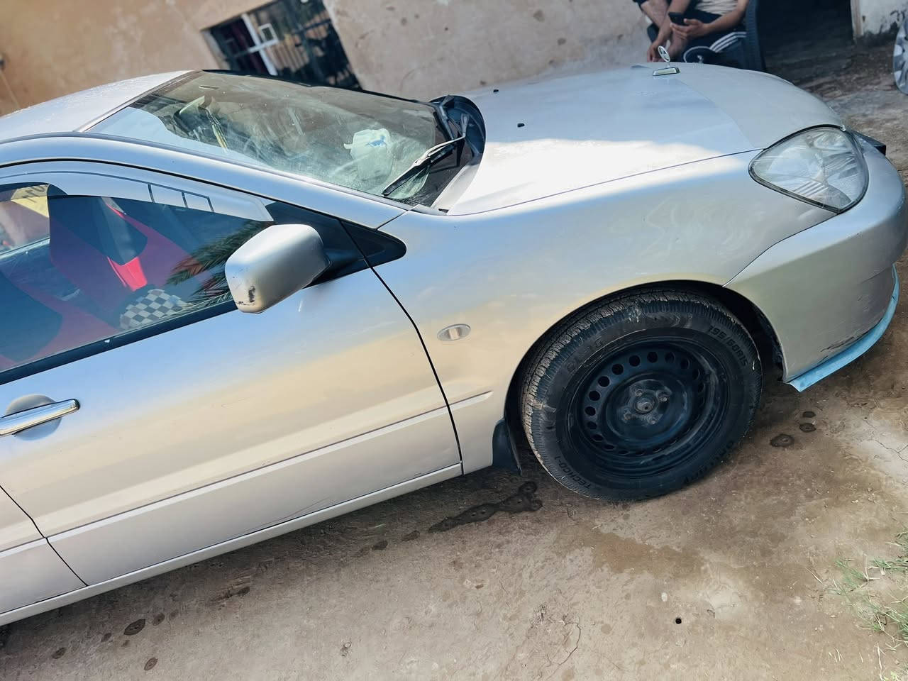 السلام عليكم سياره للبيع ومراوس لانسر موديل 2011مكفوله عما رقم بغداد. سعر85 مكاني ديالى دلي عباس. رقمي ***********
