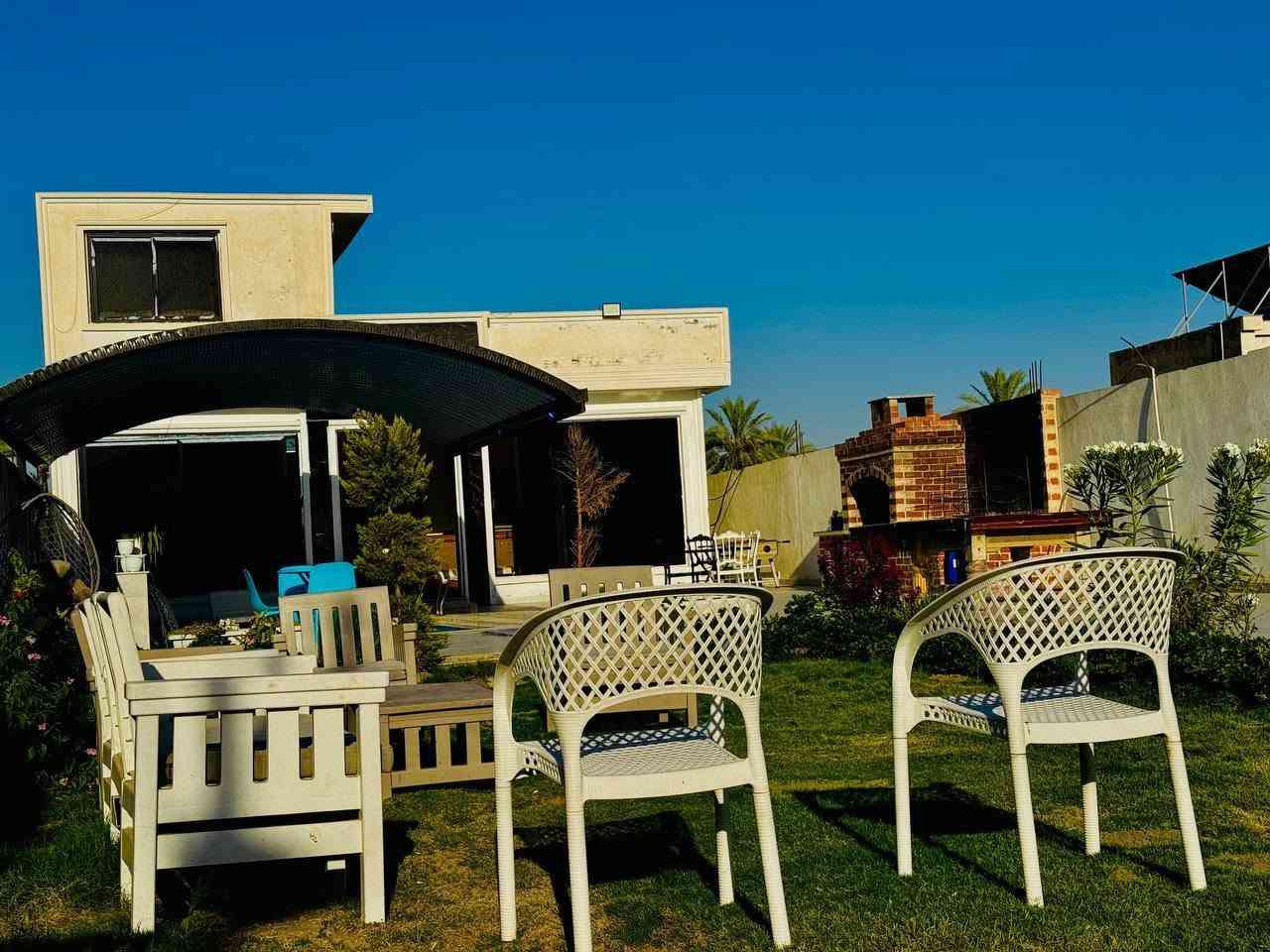 ​🌴 عيش أحلى تجربة صيفية في مزرعة سكاي ليت! 🌴
وجهتك المثالية في قلب بغداد التي تجمع بين الفخامة، الرفاهية، والخصوصية التامة لتستمتع بأجمل الأوقات مع العائلة أو الأصدقاء.

​✨ أبرز مرافقنا:

​🏊‍♂️ مسبح خاص وفخم لانتعاش واسترخاء تام.

​🏡 جلسات خارجية ساحرة ومصممة بأناقة.

​🎱 وسائل ترفيه متكاملة تشمل طاولة بلياردو وألعاب متنوعة.

​⏱️ مرونة كاملة في خيارات الحجز (بالساعة أو باليوم الكامل).

​🔒 حجزك مضمون: المزرعة موثقة تماماً في تطبيق أجرلي لتجربة حجز آمنة وموثوقة 100%.

​📞 للحجز والاستفسار عبر الواتساب أو الاتصال:

📱 ***********

​✨ احجز مكانك الآن وعيش الأجواء التي تستحقها!
