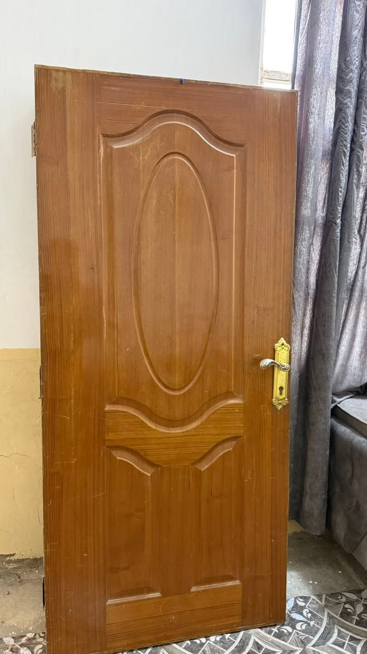 سلام عليكم
ابواب خشب عدد ثنين ارتفاع متر و 97 سم عرض 88 ونص سم باب جاهزه من جرجوبه و كيلون ثگيل باب تسكام وتحشاته درجه اوله وسعره مناسب عنواني 

نجف الحيره 

***********
