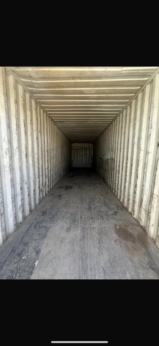 على بركة الله للبيع حاوية طول 12 متر وارتفع 290 سم (العالية ) المكان النجف الأشرف ***********
