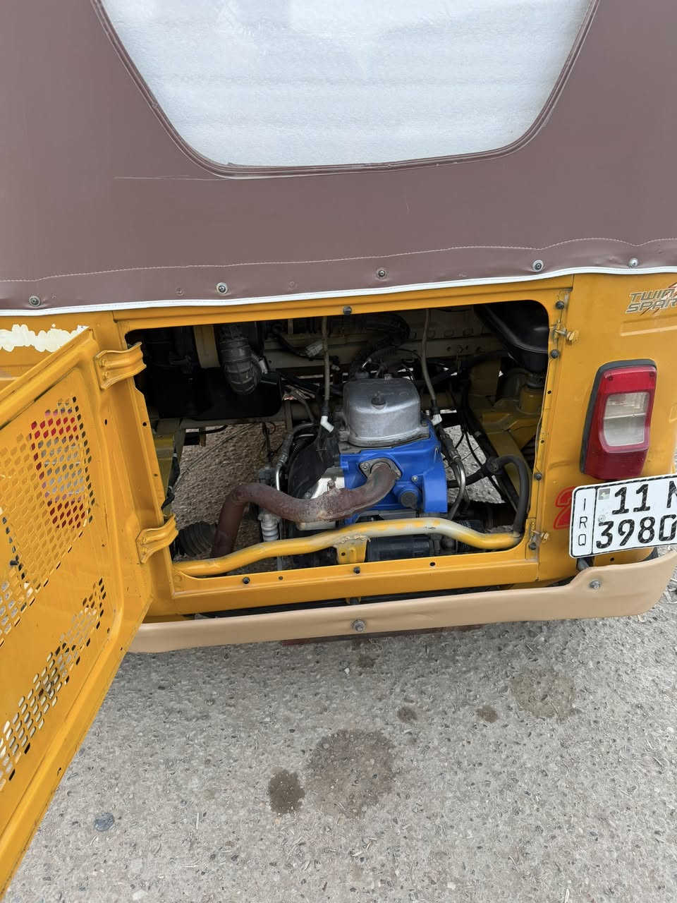 سلام عليكم تكتك 2021 شهر 4 رقم وسنويه تحويل ثاني يوم بيهه ضربه خفيفه ومعمره السعر 8 وربع وبيها مجال مكاني بغداد فلكه حي النصر الشراي يتصل ***********
