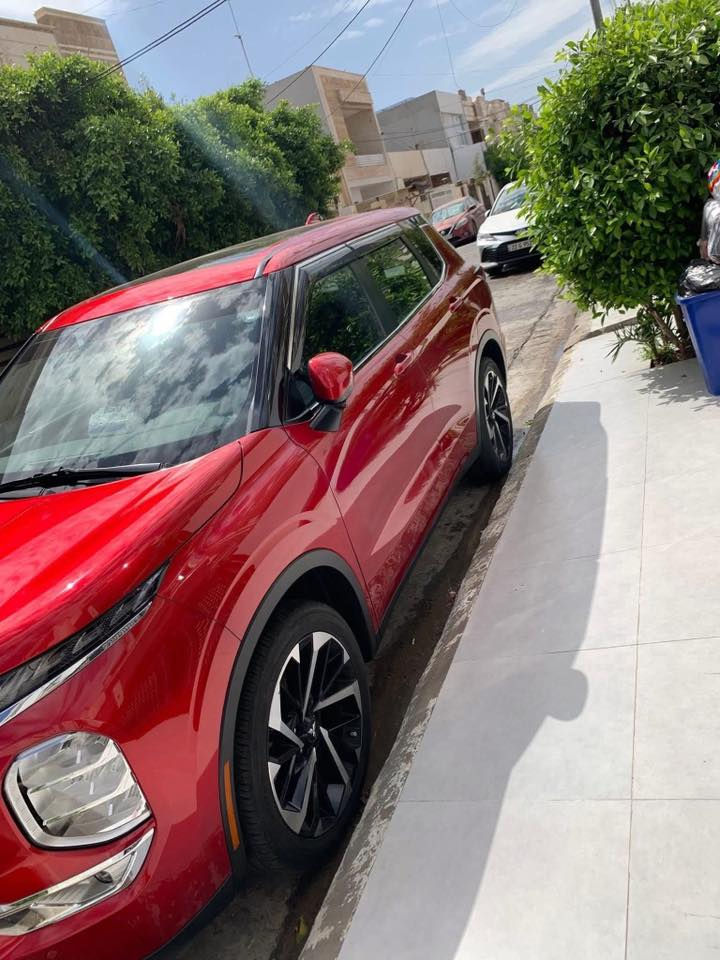 اخوان
ميتسوبيشي أوتلندر  2022 

السياره مرقمه كامله رقم اربيل جديد

مواصفات فول ل فول 

حساسات خلفي وامامي 

كامرات 5 

جلد ومخمل 

تدفئه كشن 

شاشه جبيره 

كيچ دچتل 

فتحت سقف 

اشاره بالمري 

جنطه ذكيه  من تمرر رجلك من جوه الجنطه تفتح 

شحن لاسلكي 

تحكم كشن كهرباء 

جنطه شفط 

5وضعيات قياده

بصمه 

7راكب

هند بريك كهربائي 

باقي الموصفات معروفه 

محرك 2500 

السياره نضيفه كلش  ما ناقصه شي. 

الضرر / بابين السكن وخلف السكن  مبدلات ب امريكا ضرره كلش خفيف 

السياره ماشيه 60الف كيلو 

ايرباكات سليمه مكفوله من كلشي 

السعر215وبيه   مجال السياره كلش نضيف 

للتواصل *********** واتساب
