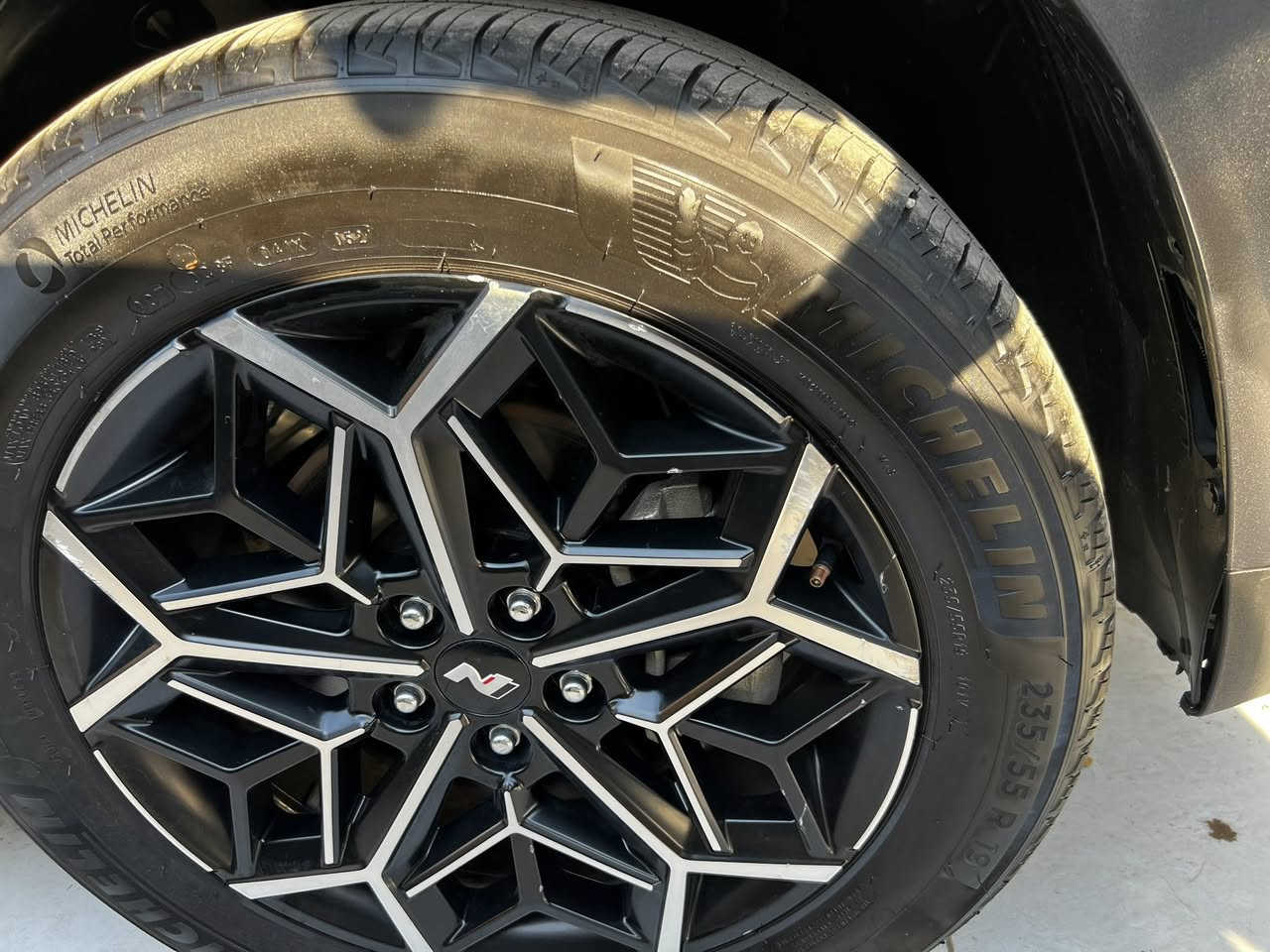 هيونداي توكسون 2022. NLIEN. اصدار خاص ومميز  ماشية 11الف  ضررها كلش حلو وبسيط وكله بشرط  سعر السيارة   200 قفل  القفل مرقم اربيل جاهز ثاني يوم تحويل    والى اكو هيج مواصفات بهل سعر تعال انطيك السيارة على حسابي   للستفسار 

  نفس الرقم بي وتساب. ***********

***********
