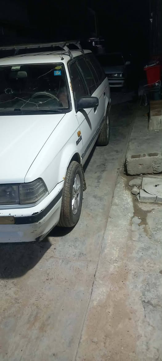 سلام عليكم سياره البيع موديل
1991 رقم انكليزي تحويل ثاني يوم كهربائي كله شغال 
سنويه لحد 32 مكينه وكير كورله بلادي داخله جديد سياره ربع ماتخلي عليه السعر 18
مكان الفلوجه 
***********/***********
