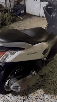 N max رمبة ماخذهة صار كم شهر موديل ١٨ دراجة كلش نضيفة مبيهة اي عطل ولا...