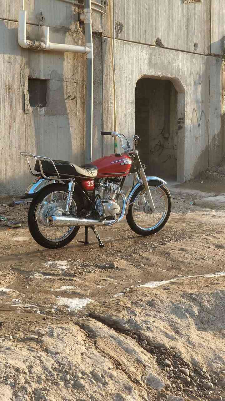 سلام عليكم انتنس قبق اسود اصلي اوراق سكنر الدراجه تعميرهة كله اصلي تجي وتشوف بعينك دراجه نضيفه شلعه ومعدل الشراي يجي على هذا الرقم ***********خاص ما ارد
