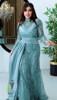 فستان • قياس ٥٠ • لبسته ساعتين