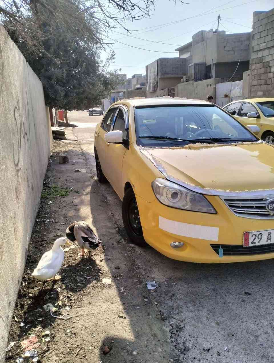 السلام عليكم بي واي دي جي 3 موديل 2013 رقم واسط انكليزي بسمي كاربون بانزين بيه هيئه وغرامات صفر كير محرك شرط تدفئه تبريد شرط ضرر بوند وجاملغ امامي 
الرقم *********** 
الرقم ***********
مكان موصل حي الزهراء 
السعر 43 وبيه مجال
