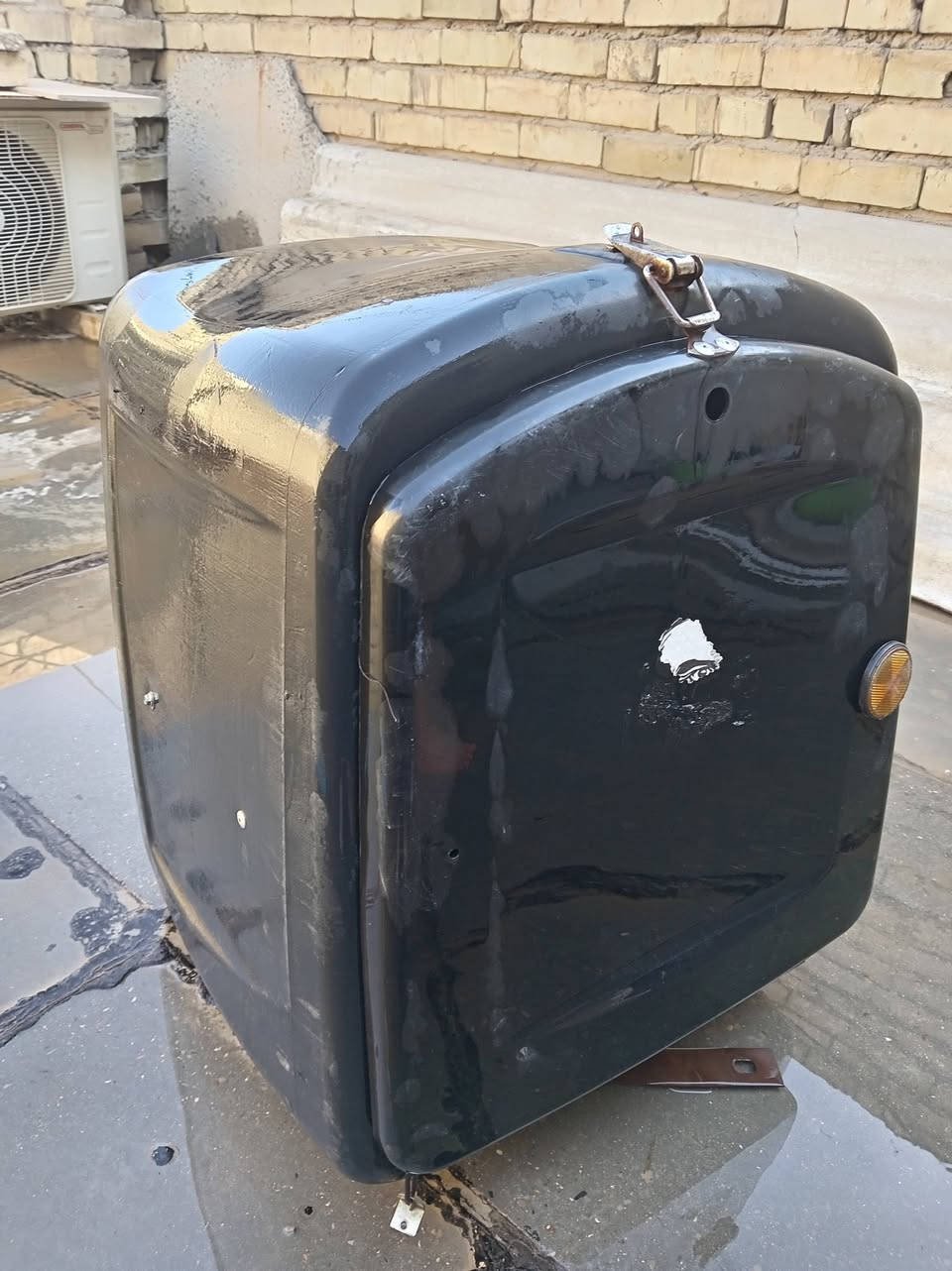 صندوك بلاستيك قيم واخذ ***********
