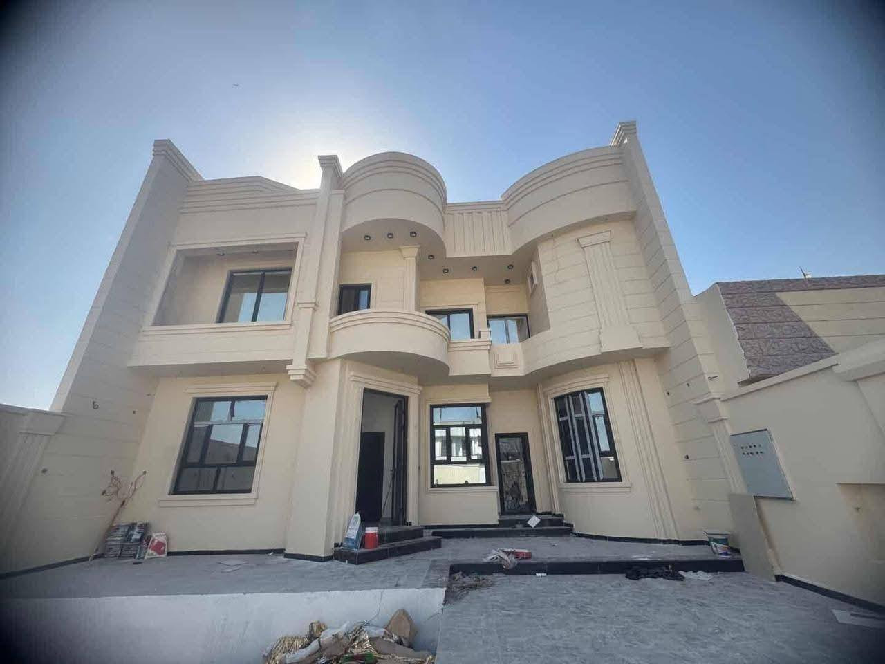 بناء الدور السكنية وفق أحدث المواصفات الهندسية
تنفيذ جميع أعمال البناء من الأساس إلى التسليم النهائي وبأعلى درجات الدقة والجودة، مع اعتماد الأساليب الحديثة بالعمل والمتابعة المستمرة بكل مراحل التنفيذ.
▪️ تنفيذ هياكل وإنشاءات سكنية
▪️ تصاميم حديثة وعملية
▪️ استخدام مواد بناء رصينة
▪️ أعمال صب وتسليح وفق المواصفات
▪️ تمديدات كهرباء وصحي مرتبة
▪️ تشطيبات داخلية وخارجية مميزة
▪️ واجهات حديثة وفخمة
▪️ سرعة بالإنجاز مع الحفاظ على الجودة
▪️ إشراف ومتابعة دقيقة لكل التفاصيل
خبرة بالعمل واهتمام بكل جزء من البناء حتى يكون البيت مرتب، متين، ومريح للسكن.
نوفر تنفيذ يناسب مختلف المساحات والميزانيات وبأسعار مدروسة.
للاستفسار والتواصل:
***********
***********
