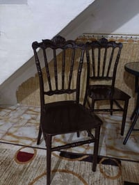 كراسي • أثاث