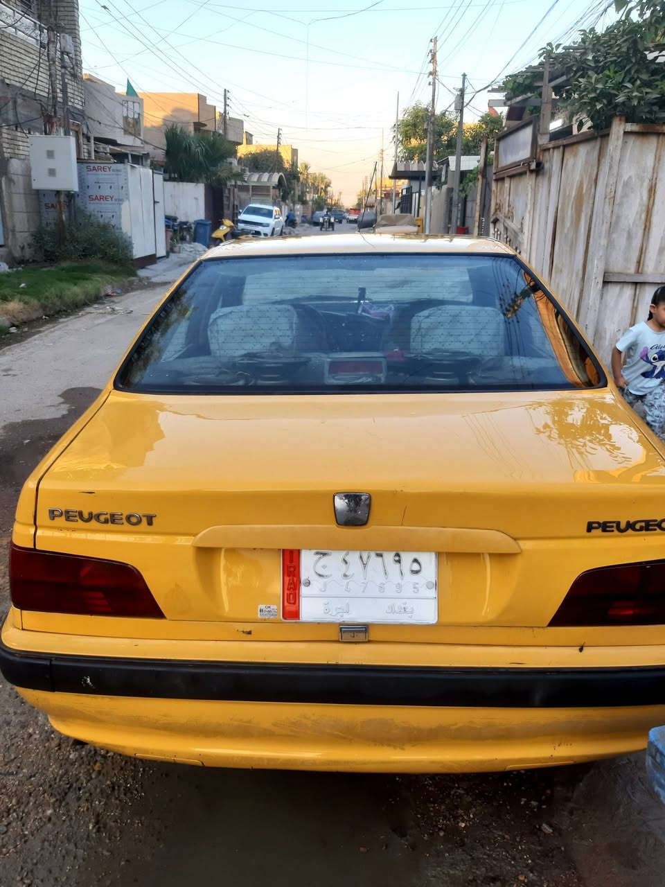 السلام عليكم بارص ١٥ نضيفه مكفوله لا ضربه ولا صبغ عده هيج كد شبر خياس ومصلح كير مكينه تبريد غرفته حلوه عوزه كم شغله بسيطه بسم مره جيرانه تحويل مباشر السعر ٤٠ وبيه مجال الي تفيده يتفضل خاص او على رقم ***********
