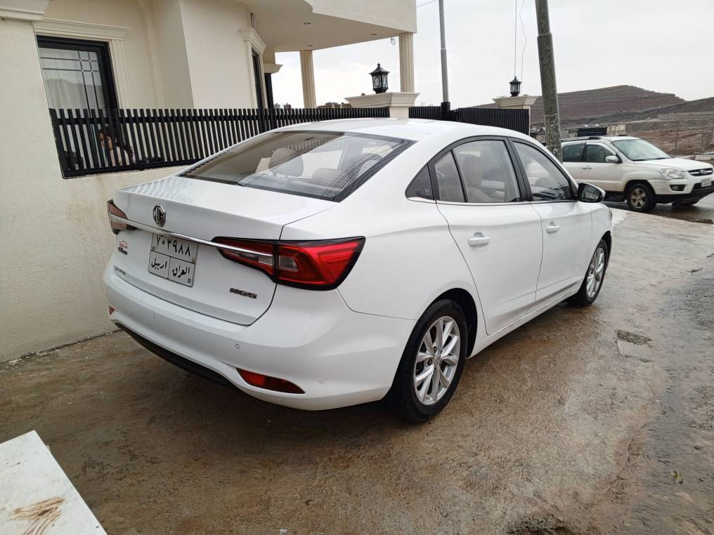 بە سمە شاشە ڤۆلیۆم ناو کڕێمی 
بێ بۆیاغ بێ تعدیل
دوو جاڵی بجوکی هە یە
گێروو مکینە بە شە رت
زە مانی شە ریکە ی مایە
سە نە وی تاوە کو28نوێ یە
***********
(98  $) مە جالکی کە م كويسينجاك, أربيل
