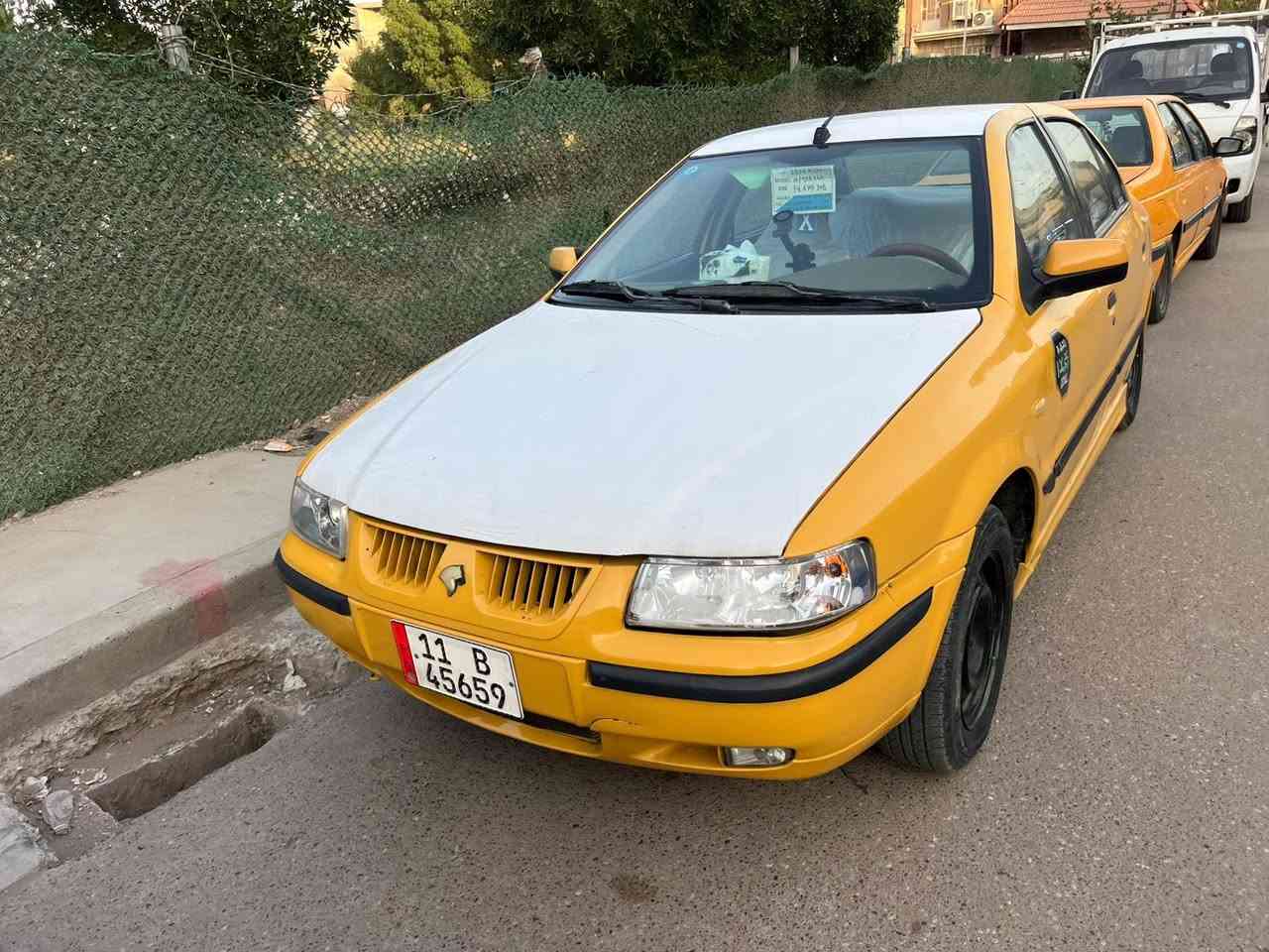 السلام عليكم. سنمد 2011 للبيع الچاملغات الأمامي ثنينهن مصبوغات وبيها بارد قليل  دواخل نضيفة گير ومكينة خير من الله السعر 35 وبيها مجال مكاني بغداد مدينة الصدر 
***********
