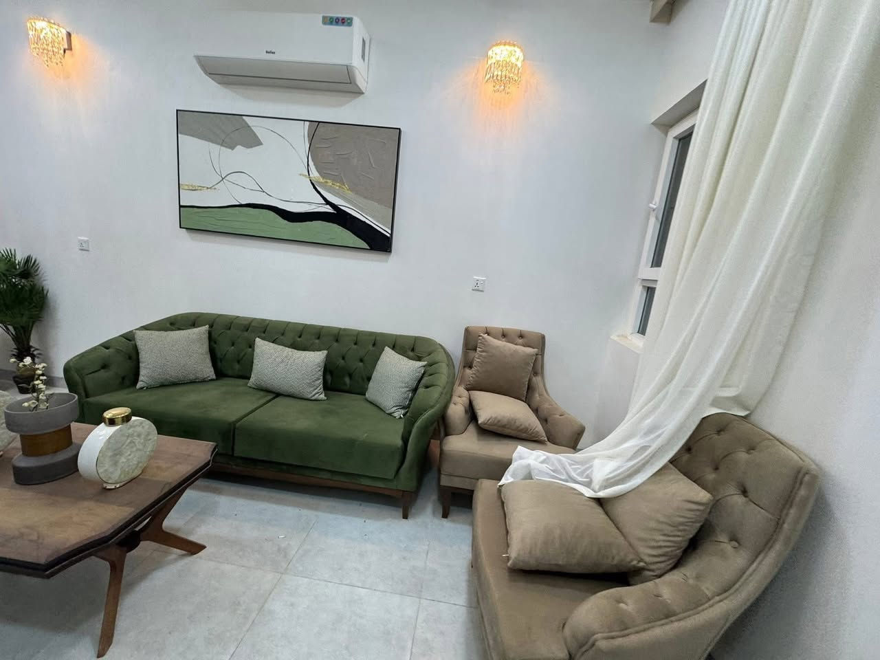 🏕للبيع في مجمع المرتضى السكني 
ادفع70 مليون فقط والباقي مصرف عقاري
مساحة 160متر طابقين 
خريطة مميز وجميله جداً
ثلاث غرف نوم طآبقين استلامة شهر 
(ويباع بتطلوعة مناسبة  )

 🔵اكتب /تم/ وتجيك التفاصيل كاملة 🔵

 التفاصيل للاستفسار اتصال او واتس اب
***********☎️
