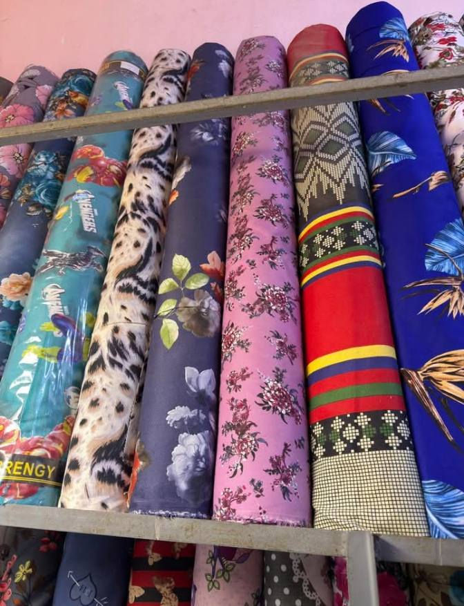 توفر قماش فرشات وجلسات كلش حلو وخامه قطنيه اصليه انتم تختارون ونحن ننفذ حسب طلبكم توجد عروض بمناسبة حلول رمضان الخير لطلب والاستفسار مراسلة الصفحه او واتساب *********** يوجد توصيل لكل محافظات العراق
