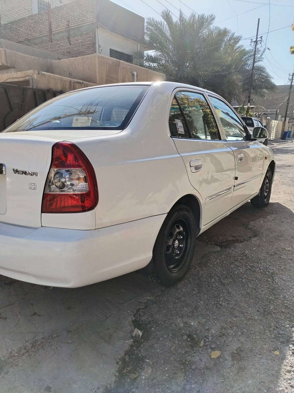 السلام عليكم فيرنا ٢٠١٤ جاملغ امامي صبغ فقط باقي السياره مكفوله لا ضربه لا تبديل لا صبغ سونار موجود مكينه جديده جاهزه السيارة حداديه تخم تاير باتري كله جديد ماشيه ١٦٠ مكاني بغداد الجديده الأمين رقمي *********** السعر ٧٤
