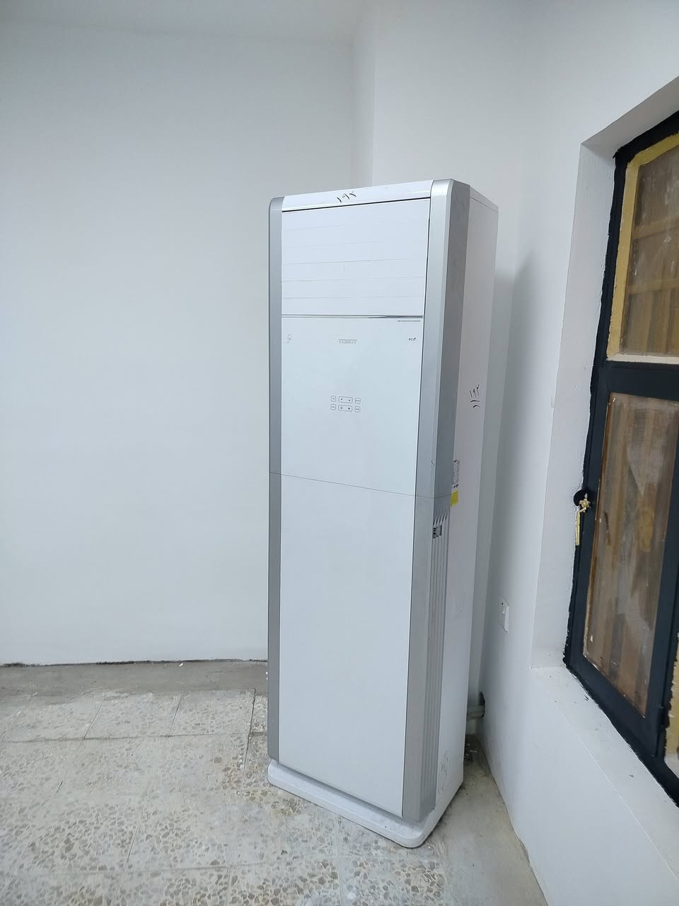 فتح ونصب وصيانه السبالت ونقل من مكان الى مكان شحن غاز باسعار مناسبه 
*********** للحجز واتساب او اتصال
