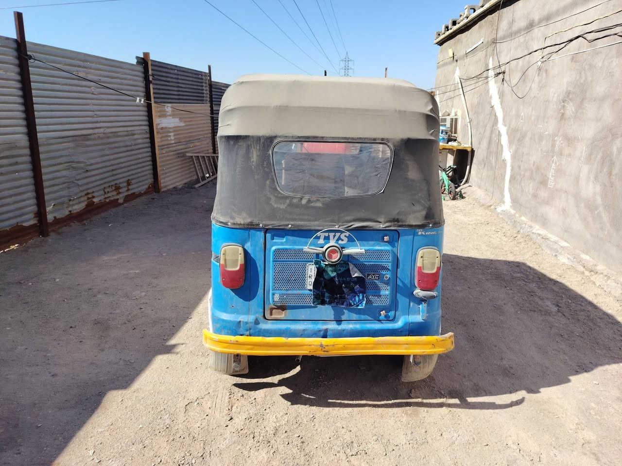 تيفي اس موديل 20 طالعه بل 21 شهر 3/رقم نكليزي بسمي /سعر 5و700/بكاني بغداد قرب علوت الرشيد / ***********
