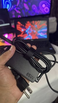 لابتوب ديل نظام اندرويد الاصلي لابتوب للدراسه ويفيد ايضا للتصفح ومشاهد...