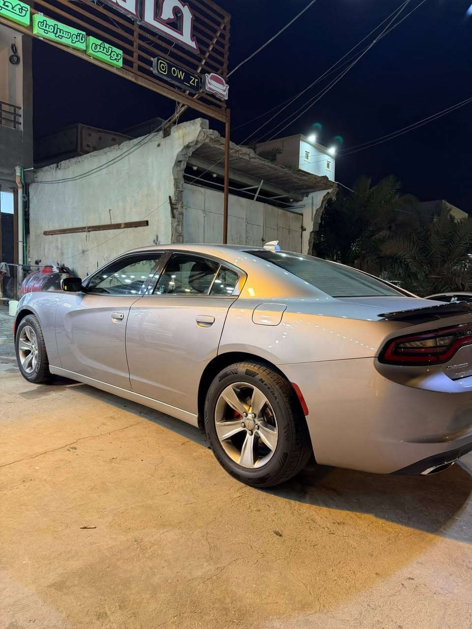 جارجر  3600 sxtمديل 2017 كندي داخله كلين ماشيه 200k 
وبيها طخات جهه الايمن قابله لبارد ورشات صبغ كلير اثر التحميل
السياره جاهزه من كير ومكينه وحداديه وتبريد وشاشه كار بلي كامره كشنات حضن تخم تاير جديد رقم اربيل جديد قبل اسبوع جددته وهزه جديده سعر 20000$ 
لتواصل ***********
