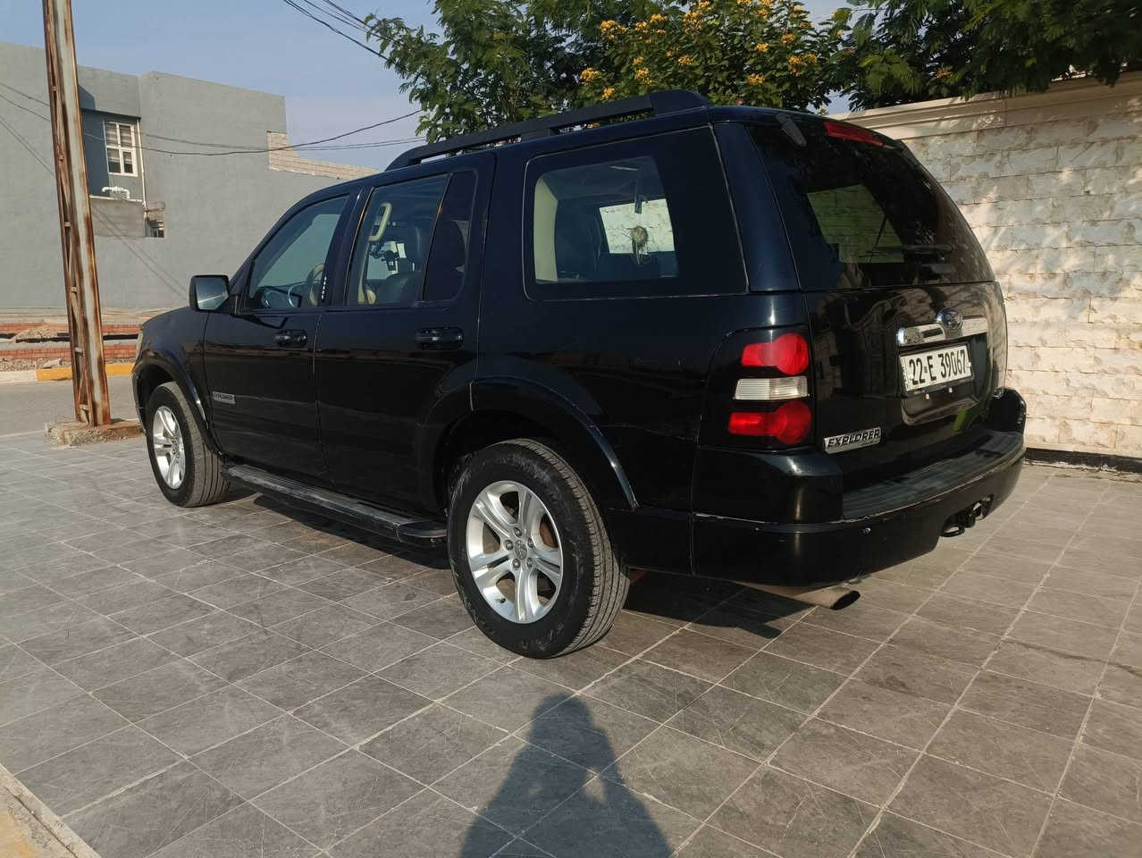 فورد اكسبلورر2008
مواصفات ايدي باور اعلى فئة
بيهة شوية بارد وشكم شخط
بدون صبغ
رقم اربيل
مكان ديالى بلدروز 
سعر 113$
***********
