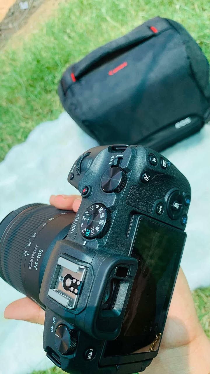 بدي وعدسه 24-105 نظافة 100٪
الكارتونه والوصل موجودات
للتواصل ***********
