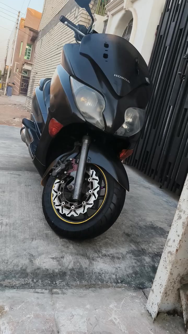 شباب دراجه فورزه صفر 10 للبيع لدراجه مكفوله مكينه وكير  لكفرات نضيفه بس نقص لتريشه ليسره هم موجوده بس طاكه من نص حبايب لدراجه مسويلها ادامه كلها من كلجات امامي وخلفي وبلك جديد ودهن جديد ومي راديتر كامله مكمله ترايك وين متريد لسعر 15 ورقه وبيها مجال للشراي مكاني بغداد ابو غريب للتصال *********** متواجد عل ماسنجر
