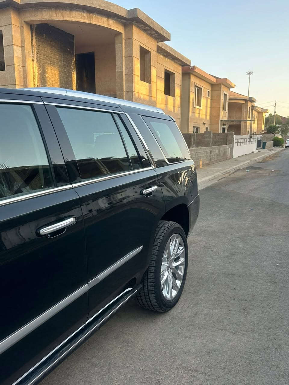 السلام عليكم
كديلاك بلاتنيوم وكاله المنصور
موديل 2020
اسود رقم بغداد اخت الزيرو
ماشيه 13000 كيلو
مكفوله كفاله عامه جديده جدا
***********
