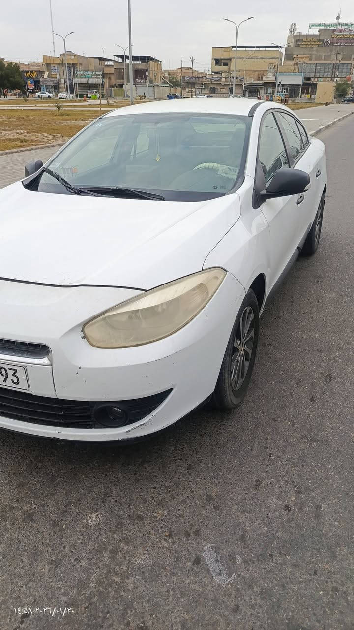 رينو فلونس ٢٠١٣ مكينه وكير  مكفولات سياره جاهزة من كلشي شاشه وحساسات و كامره وتحكم استيرن تبريد نظيفه كشر ودواخل مشروع وطني وهزه جديده قبل ١٠ ايام سنويه لغايه ٢٠٣١ السعر ٦٦ للتواصل ***********
