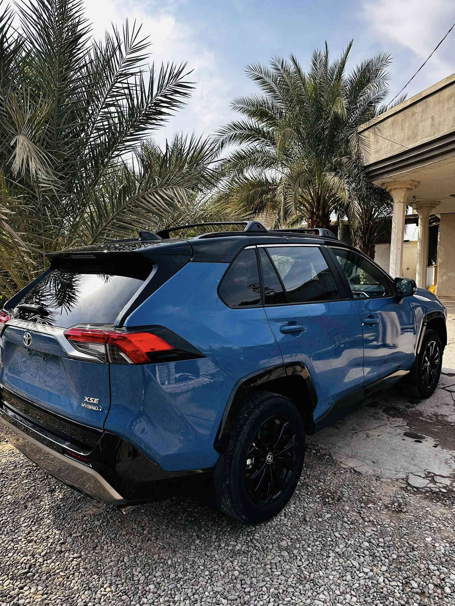 السلام عليكم للبيع تويوتا راف فور 2024 XSEهايبرد بسعر 230$ نقدا ويرهم بمقدمه زينه والباقي اقساط 
الضرر 3 قطع تبديل ابلادي وصبغ( البنيد والجاملغ السكن وباب السكن) السياره ماشيه 34الف ميل ايرباك فقط دركة استيرن وركبة سايق 
مكان السياره ناحية الزاب الصباغية 
للاستفسار : ***********
