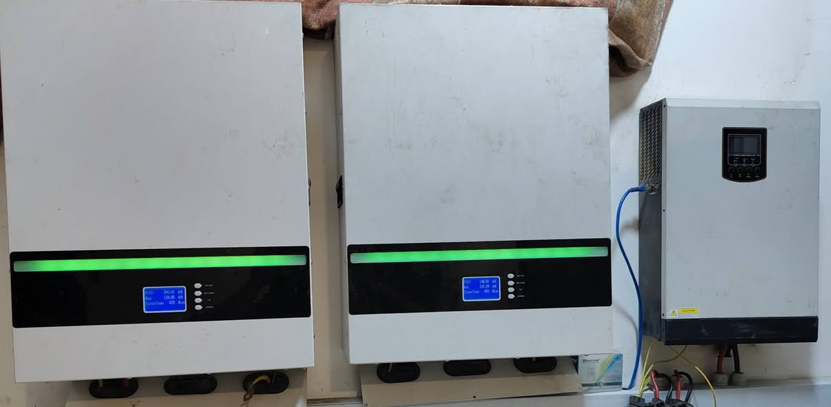 منظومة للبيع 
السلام عليكم
عندي منظومة مستعملة للبيع تتكون من بطاريتين ليثيوم فوسفات الحديد سعة الوحدة منهما 5.12kWh عدد 2عدد دوراتها الكلي 6000المستعمل منهما تقريباً 800 موضحة بالصور مواصفات أكثرو
إنفرتر حجمه 3.2KW تقريباً يتحمل 13.9 أمبير وأيضاً موضحة مواصفاته بالصورة
مكاني بغداد 
اي استفسار على الخط او الواتساب 
***********
السعر 2.600.000
