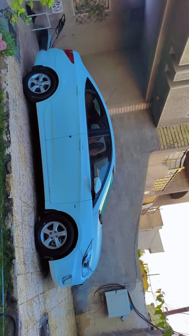 السلام عليكم اكسنت 2012 خليجي 1600 دوش السياره باسمي بغداد صدر كير مكينه كله نظيف وجديد تايرات السياره بيها جاملغ خلفي صبغ وحافة البنيد وشويه من الباب الخلفي الحافه صبغ مكاني بغداد المشتل السعر 91 بيها مجال شويه ***********
