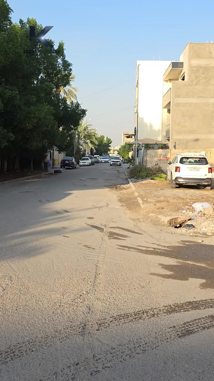 #قطعة_أرض_للبيع_في_اليرموك_حي_الداخلية_محلة_614 
مساحة 78 متر ( واجهة 5.5 متر - نَزّال 15 متر )
موقع سكني مميز
سعر  المتر 35 ورقة وقابل للتفاوض مع صاحب العقار 
المعاملة مباشرة مع صاحب العقار
للإستفسار *********** - ***********
بغداد - اليرموك - الأربع شوارع - شارع مركز الشرطة - مقابل جامع الشواف 
شركة عزت كريم للاستثمار والتطوير العقاري معكم نحو الأفضل.
او زيارة قناتنا على التك توك الإنستقرام والفيس بوك واليوتيوب
ــــــــــــــــــــــــــــــــــــــــــــــــــــــــــــــــــــــــــــــــــــــــــــــــــــــــــــــــــــــــــــــــــــــ
https://opn.so/jQtVSu
------------------------------------------------------------------------------------------
https://www.tiktok.com/@izzat_kareem_dv?_t=ZS-8ubEd5WmaWY...
------------------------------------------------------------------------------------------
https://www.instagram.com/izzat.kareem.1980/
------------------------------------------------------------------------------------------
https://www.facebook.com/aalkareem.construcation?mibextid=ZbWKwL
------------------------------------------------------------------------------------------
https://www.youtube.com/@izzatKareemesdv
ــــــــــــــــــــــــــــــــــــــــــــــــــــــــــــــــــــــــــــــــــــــــــــــــــــــــــــــــــــــــــــــــــــــ
#العقار #حصرًا لدى شركتنا
⚜️بأمكانكم عرض عقارتكم لدينا سواء كانت #بيــع أو #إيجــار أو #أستثـمار #للبيـــــــع
‌‎زبائننا الكرام بِكُم نَرتقي ونَتشرف بزيارتِكم ونَفتخر بخِدمتِكم .
#للاستفسار يرجى الاتصال على الارقام
______________________
***********
***********
شركة عزت كريم للاستثمار والتطوير العقاري معكم نحو الأفضل.
#عقارات_اليرموك
#عقارات_المنصور
#عقارت_حي_الجامعه
#عقارات_الداوودي
#عقارات_المأمون
#عقارات_العامرية
 #عقارات_بغداد
#_تسويق_عقاري
#عمارات #بنايات_سكنية
#دارتجاري #ارض_استثمارية
#تسويق_عقاري #استثمارات
#عقارات_المنصور #عقارات_القادسية
#عقارات_اليرموك
#عقارات_الحارثية #عمارةسكنية
#بيت_ايجار
#منازل_للبيع #منازل_للإيجار
