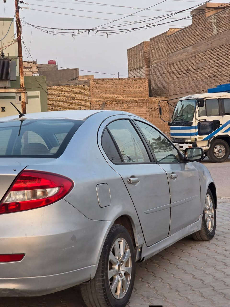 للبيع بروتون بيرسونه 2011
كفاله كير مكينه حداديه مصبوغه عام 

رقم نجف بسمي  

@ مكينه 1600 الاقتصادي 

@تدفئه تبريد ثلج

@ ريمون تفتيح + تقفيل + فتح جنطه 

@  ويل كب + تخم تاير

@ USB+AUS

@ABS

@ كير اوتوماتيك 

السياره حلوه وجاهزه هستوه داخله هز 💲السعر 39 وبيه مجال 

مكانه نجف كوفه حي ميسان 

📞***********
