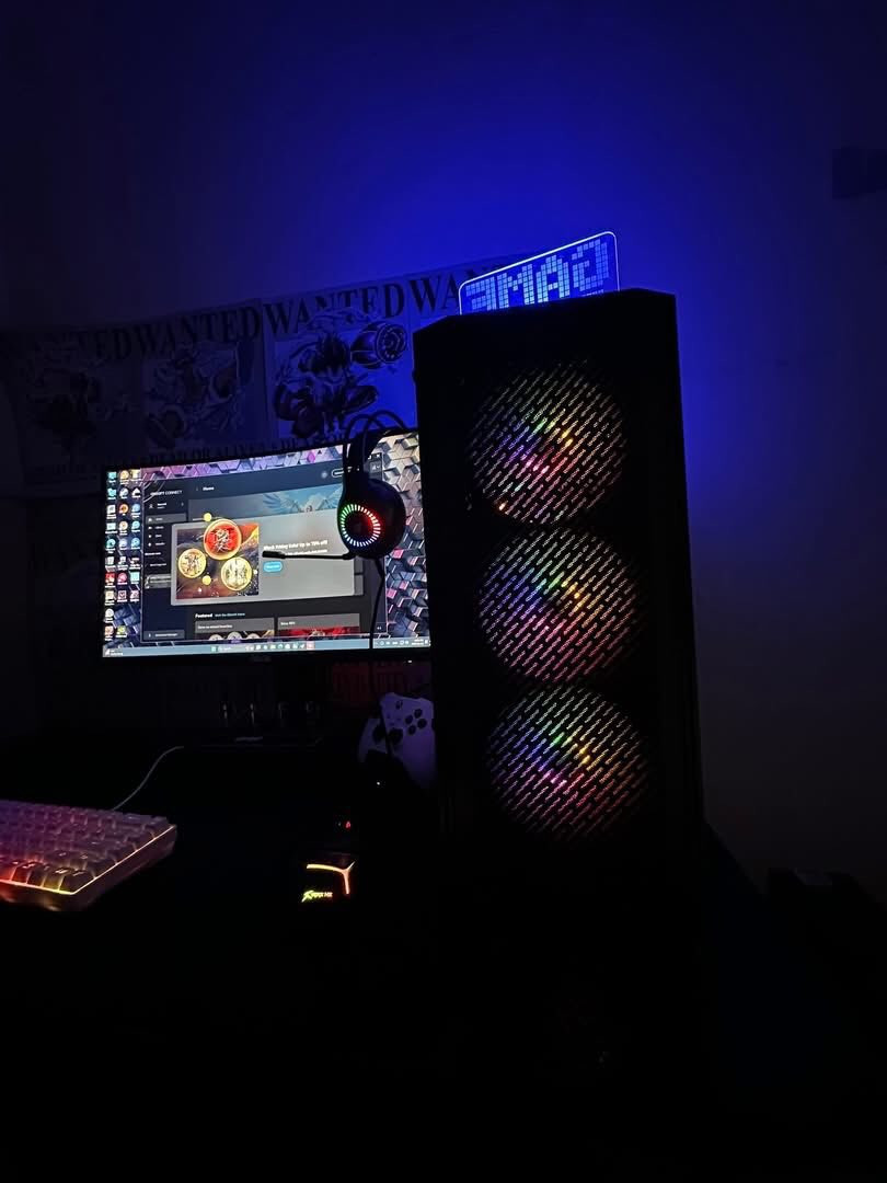 السلام عليكم ورحمة الله وبركاته
السلام عليكم 
Pc كامل للبيع 
مواصفات الكيس ⬇️
كارت الشاشة RTX 3050 6GB 
المعالج i5 10400F 
رامات 16GB 3200 
Hhd 1TB Ssd 256GB 
مذربورد H510M-B Pro 
الشاشة مقوسة حجم 24 
165 HZ براند Asus 
الاكسسوارات ⬇️
كيبورد + ماوس 
سماعة + ماوس باد 
UBS 850W
 
السعر : قيم واي واحد ينطيني السعر اللي يناسب ابيعلة

مكاني ديالى تقاطع القدس 
***********
