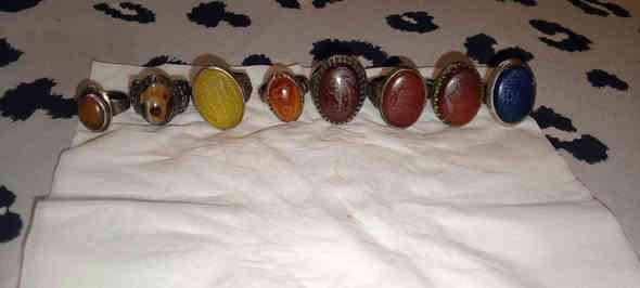 البيع شلع وفرد سعر مناسب خواتم قديم شغالات فول  مخطوطه روحانيه قويه الحجر مالهن وبيهن صياغه ثقيله سلجوقي ويدويه  كلمن وسعره  سوار فضه شاكرات  وكلايد  قديمه روحانيه وصره غزال فواح عطر مسك دام كلمن وسعره فقط اتصل على الرقم *********** رايدهن فقط علا الاتصال مامتواجد علا فيسبوك جادين فقط  وشراي احتى الاتعبني ولاتعبك ماعندي توصيل من رخصه الادمن المحترم وافق ربي يوفقك بغداد المكان
