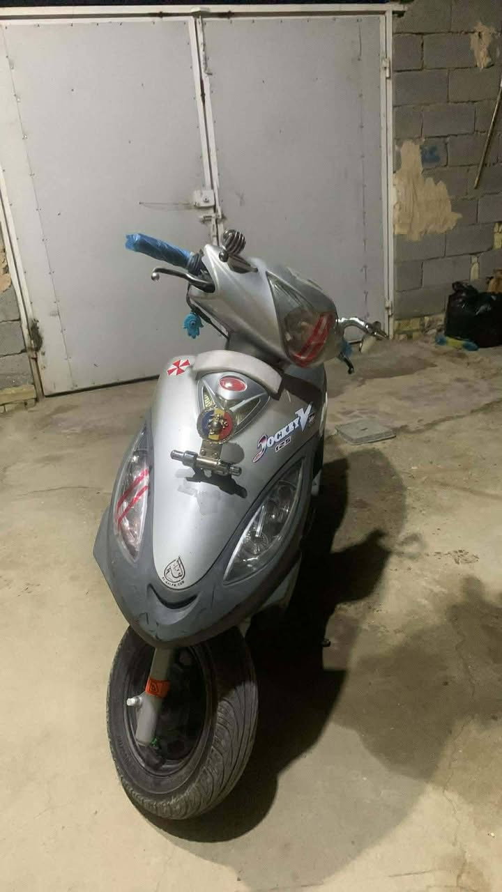 سلام عليكم كامكو ١٤ للبيع كفاله توه نازله من الرمبه سعره ٨٠٠ رقمي ***********
