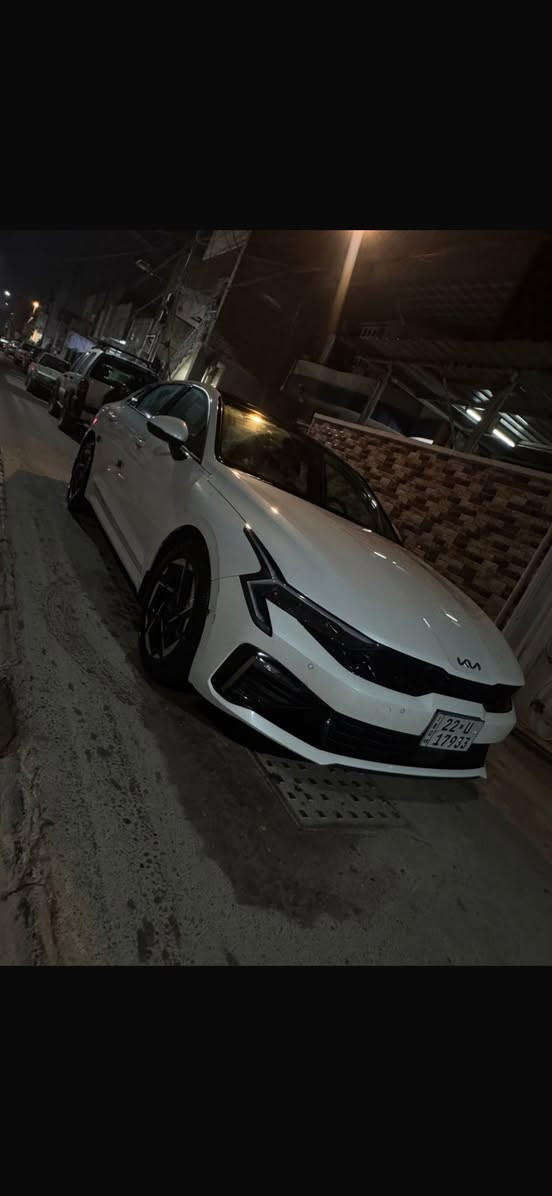 سلام عليكم من رخصة الادمن المحترم سياره كيا K5 2026 فئة VIP اعلى فئة مواصفات السياره• الكاميرا الخلفية كاميرا اماميه كاميرا محيطيه بالمري 360 درجه السياره ماشيه8000 KM بعدها زيرو 
 • سقف بانورامي
 • التحكم على المنحدرات
 • تدفئة المقاعد تبريد المقاعد 
 • مستشعر وقوف
 • كاميرا 360
 • تبريد المقاعد
 • فتحة سقف
 • مسند الذراع
 • شاشة
 • مرايا جانبية كهربائية
 • مثبت السرعة
 • نظام المفتاح الذكي
 • مراقبة النقطة العمياء
 • 2
 • التحكم التلقائي في درجة الحرارة
 • 6 وسادة هوائية
 • المصابيح الأمامية ليد
 • عرض المعلومات على الزجاج الأمامي
 • أبل كار بلاي
 • التشغيل عن بعد
 • أندرويد أوتو
 • ABS
 • كشافات ضباب
 • وضع القيادة
 • تعليق تلقائي
 • فرامل الوقوف الإلكتروني
 • التحكم الإلكتروني في الثبات
 • نظام مانع السرقة
 • تبريد خلفي
 • مرايا جانبية مدفأة
 • قفل الأمان للأطفال
 • حساسات ضغط الإطارات
•كرسي السائق خزن ميموري 
•وضعيات قياده اربع وضعيات SPort وECOوNormalو My drive                                      •صندوق كهرباء فتح وغلق تلقائي.                           السياره كلين تايتل مكفوله كفاله عامه           سعر السياره268 وبيها مجال بسيط للاستفسار الاتصال على الرقم ***********
