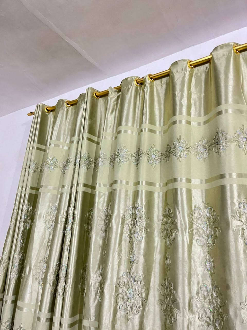 ستائر عدد ٣ للبيع بسعر مناسب تفصال خاص / للتواصل خاص


**إذا كنت صاحب هذا الإعلان وتريد حذفه لأي سبب، رجاءا أرسل رسالة إلى الدعم الفني**