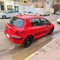 بيجو فرنسي موديل 2005 سنويه نهاية 2026 دفتر  بنزين موجود  صبغ جماليه  ...