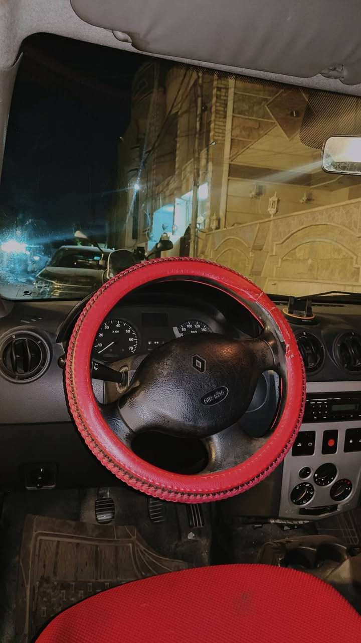 سلام عليكم سياره رينو لوكان  موديل 2014 فحل بور سياره كفاله عامه عده الهلال الخلفي انطخت وهيه واكفه ومكينه بيه لاستيك ولفات كير وكهربائيات وصدر خير من الله وكدام عينك السياره تجي اتكلب عده الي ذكرتهن اني ادفعلك  الكروه مالتك وترجع السعر 38  وبيه مجال مكاني بغداد البياع الاستفسار ***********
