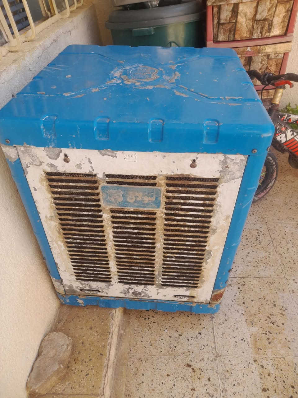 مبرده للبيع سعره 55 وبيها مجال نوعيه سولان شرط شغال
ديديه للبيع سعره 40 الف 
الماكن موصل حي سومر ***********
