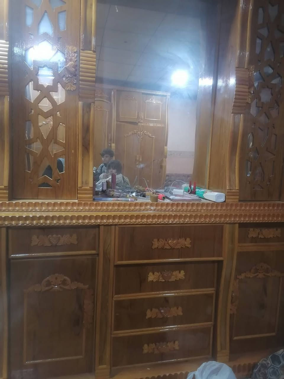 غرفة للبيع استخدام شهر السعر مليون قفل مع الدوشك للتواصل خاص عنوان حي السماح


**إذا كنت صاحب هذا الإعلان وتريد حذفه لأي سبب، رجاءا أرسل رسالة إلى الدعم الفني**