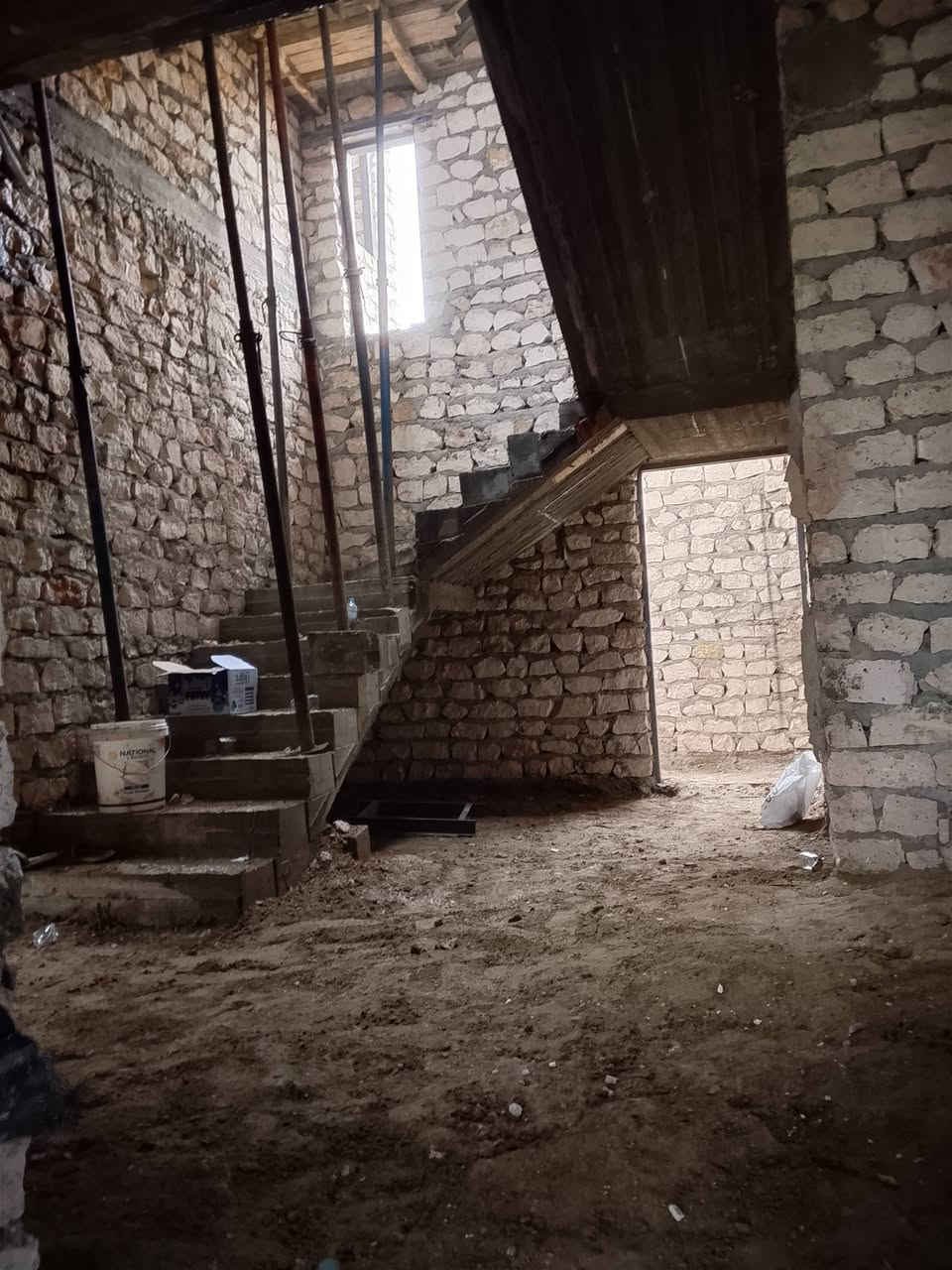 سلام عليكم  / يوجد كادر عمل جاهز/ تصعيد مواد/ تنضيف بيوت/ تفليش/ تكشيط/ تنضيف حدائق/ دفن نهري  / شقلنه ليل ونهار   /ومعداتنه جاهز/ ماعليك بس تصال على رقم  /     ***********
